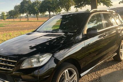 Mercedes-Benz ML 350 247.500 km 13.900 &euro; Meerbusch 40670