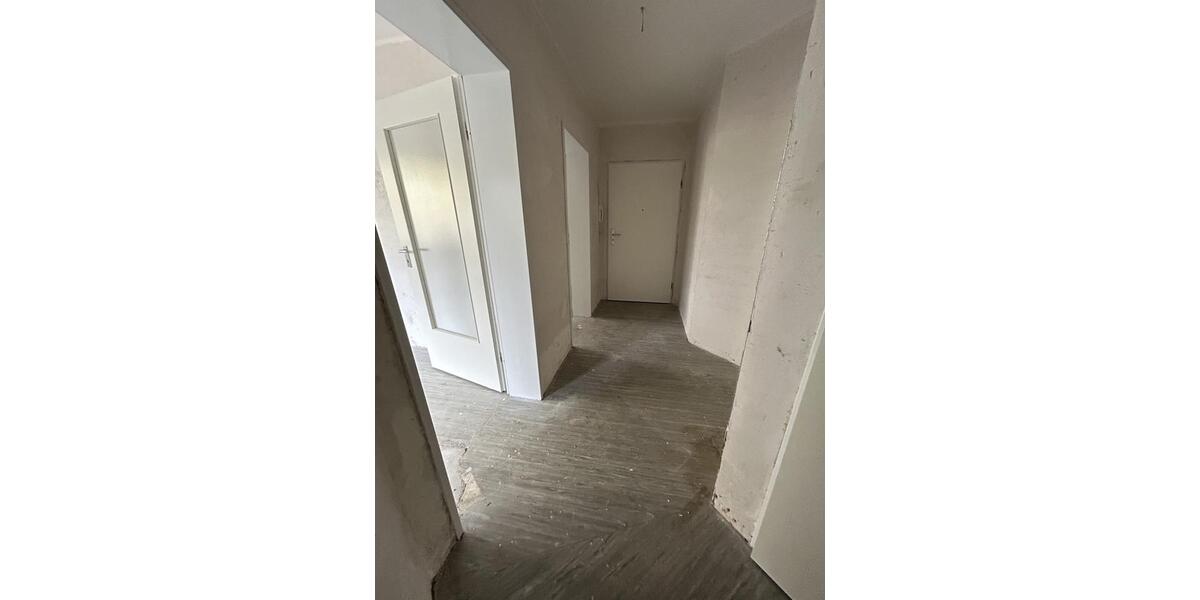 Etagenwohnung Duisburg Hamborn - 3.5 Zimmer, 76 m&sup2;, 449&euro; | Angebot:25389401