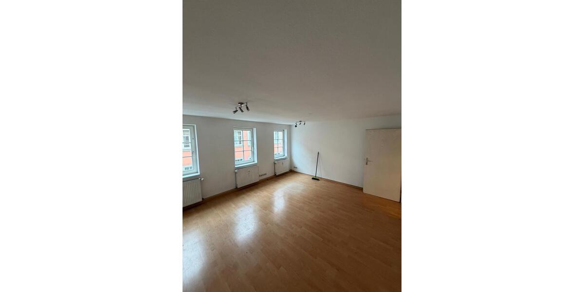 Etagenwohnung Düsseldorf Stadtbezirk 9 - 1 Zimmer, 38 m&sup2;, 550&euro; | Angebot:25232964