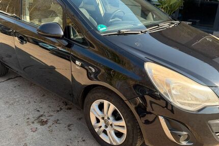 Opel Corsa 235.000 km 2.199 &euro; Grefrath 47929