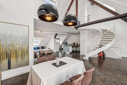 Wohnung Düsseldorf Stadtbezirk 6 - 6 Zimmer, 184 m&sup2;, 749.000&euro; | Angebot:25924678