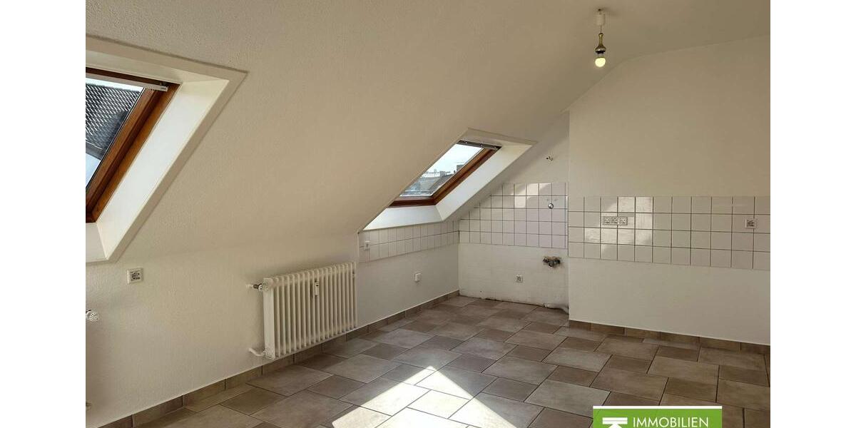Dachgeschoßwohnung Velbert - 3 Zimmer, 77 m&sup2;, 615&euro; | Angebot:26676315