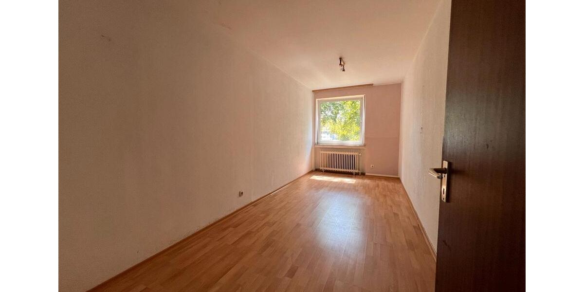 Erdgeschoßwohnung Mönchengladbach West - 4 Zimmer, 90 m&sup2;, 219.000&euro; | Angebot:27096932
