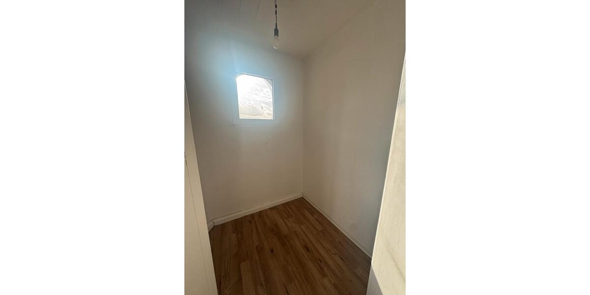 Etagenwohnung Düsseldorf Derendorf - 2 Zimmer, 85 m&sup2;, 650&euro; | Angebot:25963709