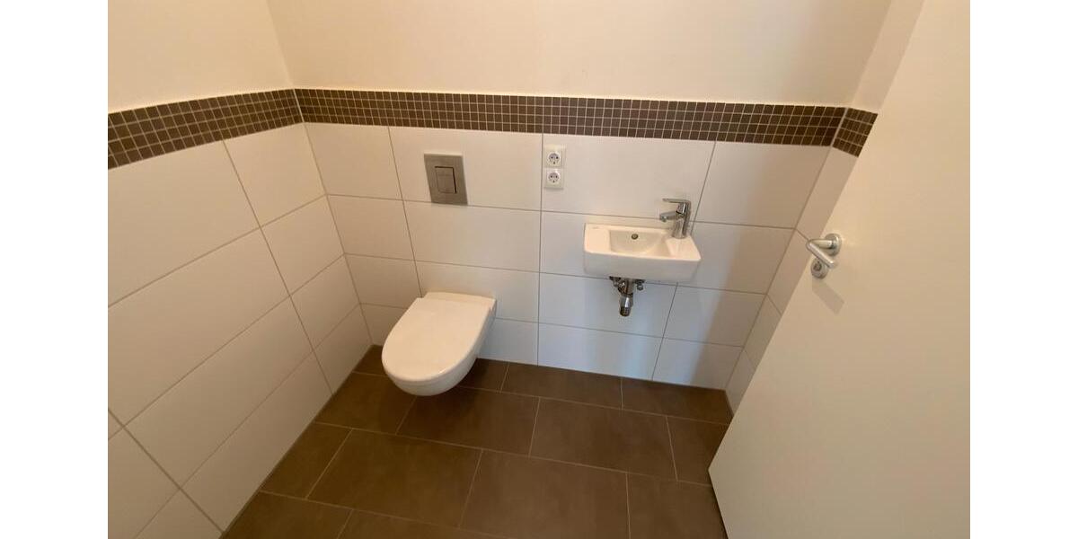 Dachgeschoßwohnung Meerbusch - 3 Zimmer, 99 m&sup2;, 1.315&euro; | Angebot:26235355