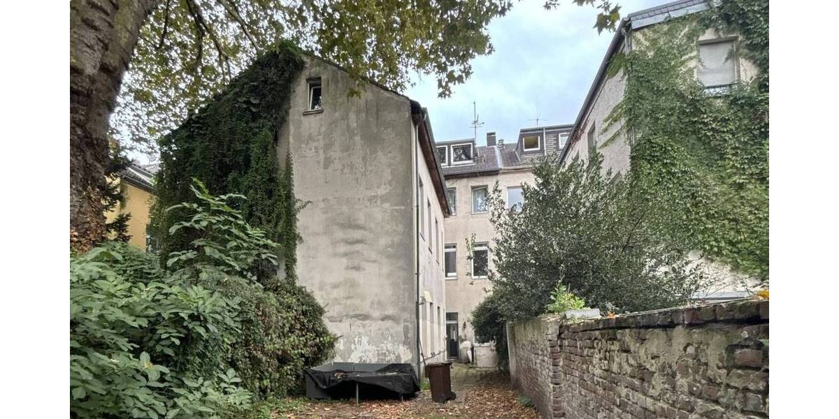 Mehrfamilienhaus, Wohnhaus Krefeld Cracau - 9 Zimmer, 265 m&sup2;, 380.000&euro; | Angebot:25741170