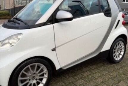 Smart ForTwo 136.599 km 3.444 &euro; Düsseldorf 40417
