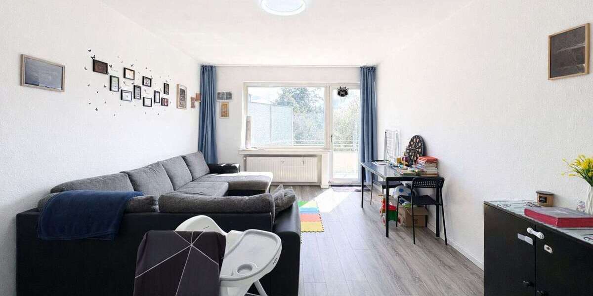 Etagenwohnung Düsseldorf Holthausen - 3.5 Zimmer, 87 m&sup2;, 1.200&euro; | Angebot:25914041