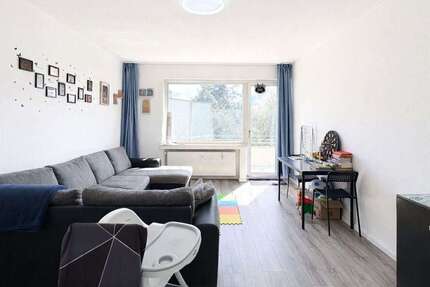 Wohnung Düsseldorf Holthausen - 3.5 Zimmer, 87 m&sup2;, 1.200&euro; | Angebot:25914041
