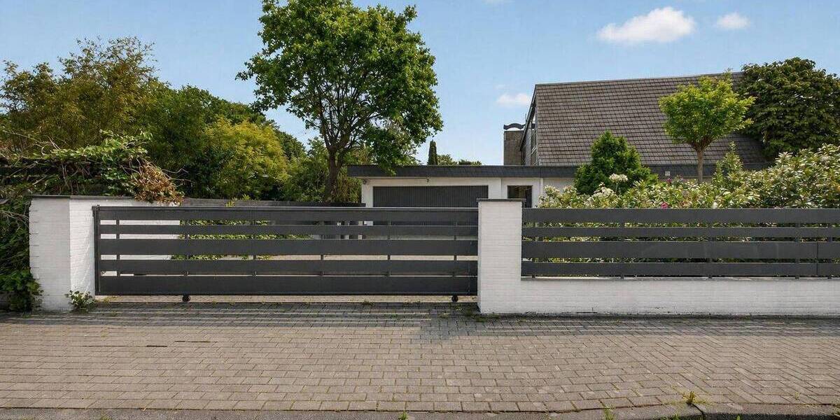 Einfamilienhaus Moers Vennikel - 7 Zimmer, 377 m&sup2;, 985.000&euro; | Angebot:26703084