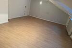 Dachgeschoßwohnung Grevenbroich - 2.5 Zimmer, 96 m&sup2;, 720&euro; | Angebot:25057385