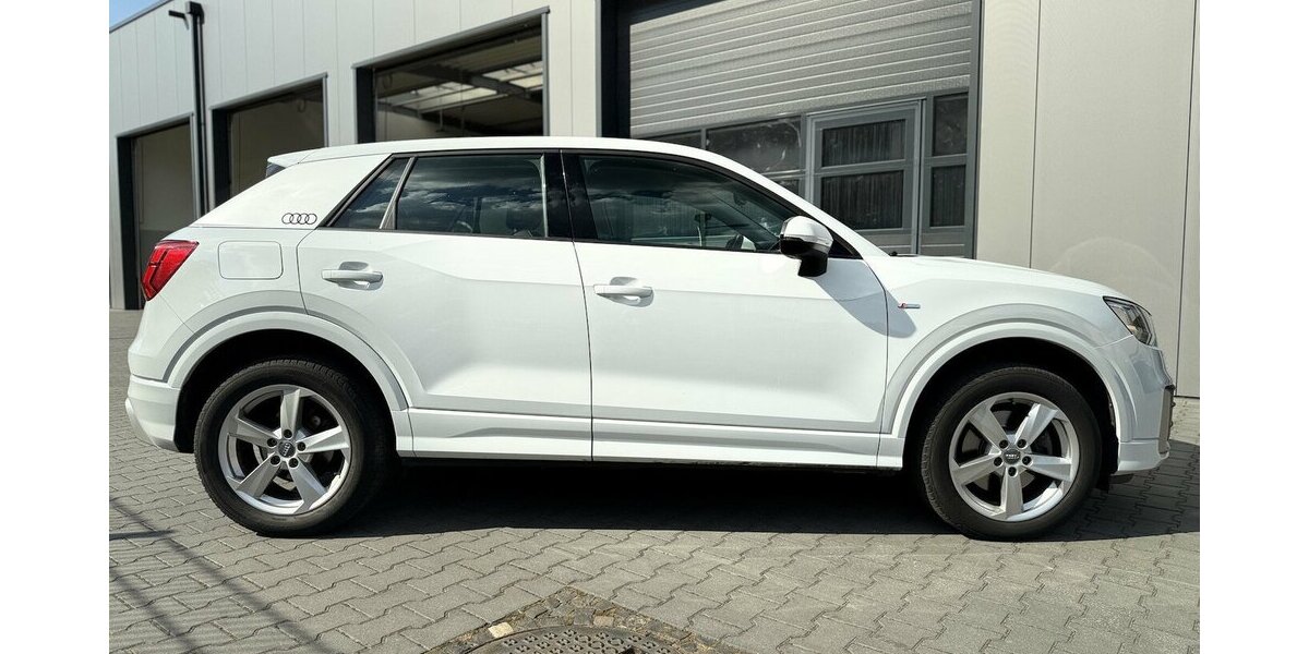Audi Q2 35 TDI Sport / S Line / KeylessGO / AHK 55.000 km 24.680 &euro; Mönchengladbach 41066