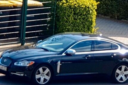 Jaguar XF 132.500 km 8.999 &euro; Velbert 42549