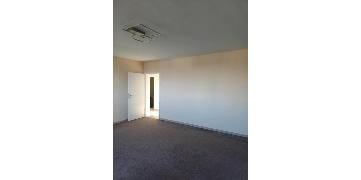 Etagenwohnung Duisburg Essenberg - 3.5 Zimmer, 96 m&sup2;, 155.000&euro; | Angebot:23683840