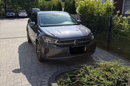 VW Taigo 14.000 km 17.999 &euro; Kempen 47906
