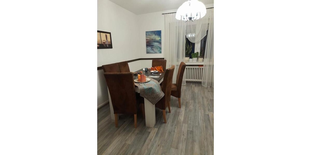 Einfamilienhaus Grevenbroich - 6 Zimmer, 126 m&sup2;, 1.200&euro; | Angebot:26682762