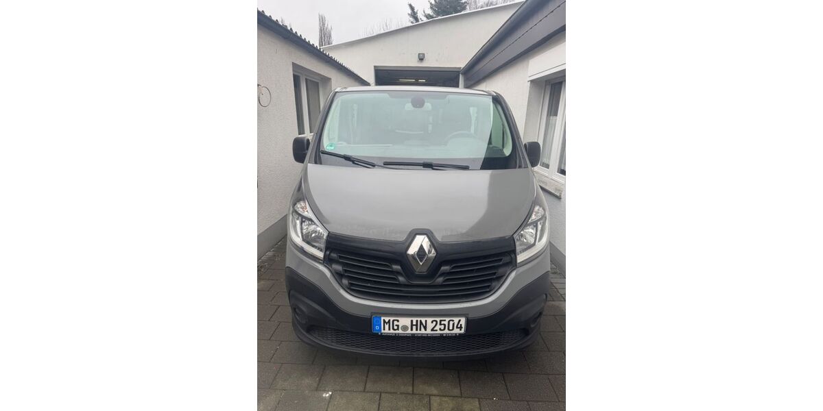 Renault Trafic 121.427 km 10.500 &euro; Mönchengladbach 41189