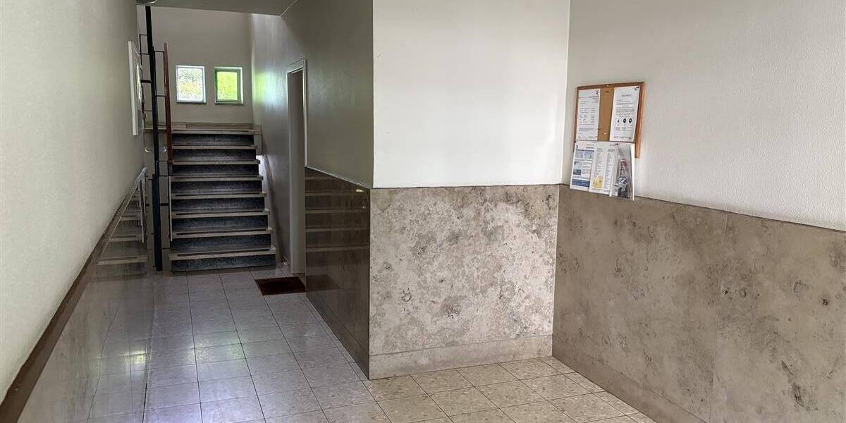 Etagenwohnung Krefeld Cracau - 4 Zimmer, 101 m&sup2;, 196.000&euro; | Angebot:26686737