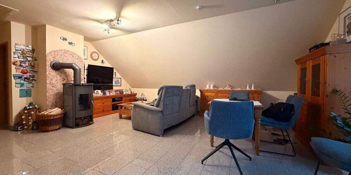 Etagenwohnung Duisburg Wanheim-Angerhausen - 2 Zimmer, 65 m&sup2;, 199.000&euro; | Angebot:25680467