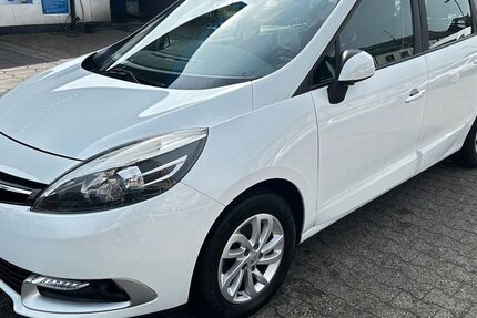 Renault Scenic 111.000 km 5.750 &euro; Oberhausen 46117