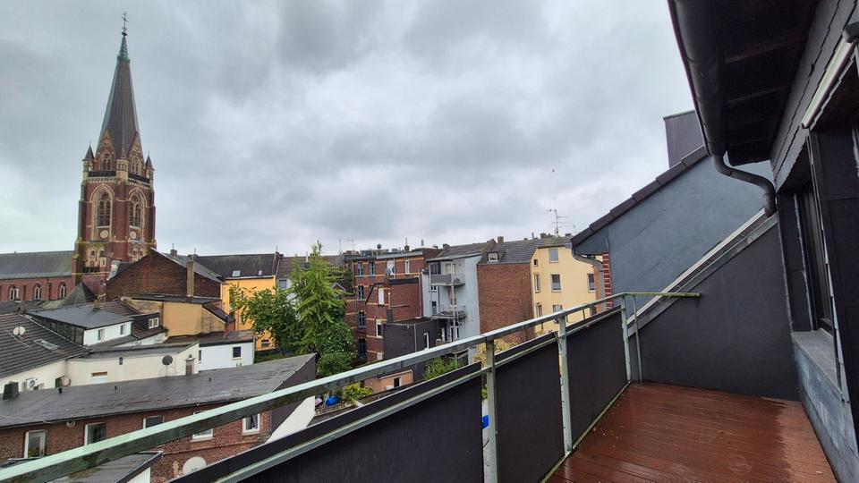 Dachgeschoßwohnung Mönchengladbach Ost - 3 Zimmer, 65 m&sup2;, 650&euro; | Angebot:26648956