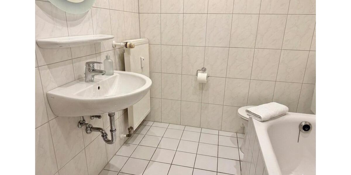 Mehrfamilienhaus, Wohnhaus Mönchengladbach West - 3 Zimmer, 60 m&sup2;, 600&euro; | Angebot:26587161