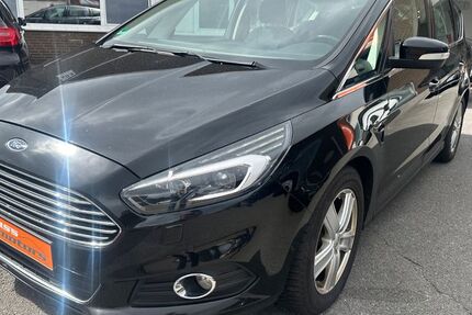 Ford S-Max 284.600 km 9.980 &euro; Düsseldorf 40549