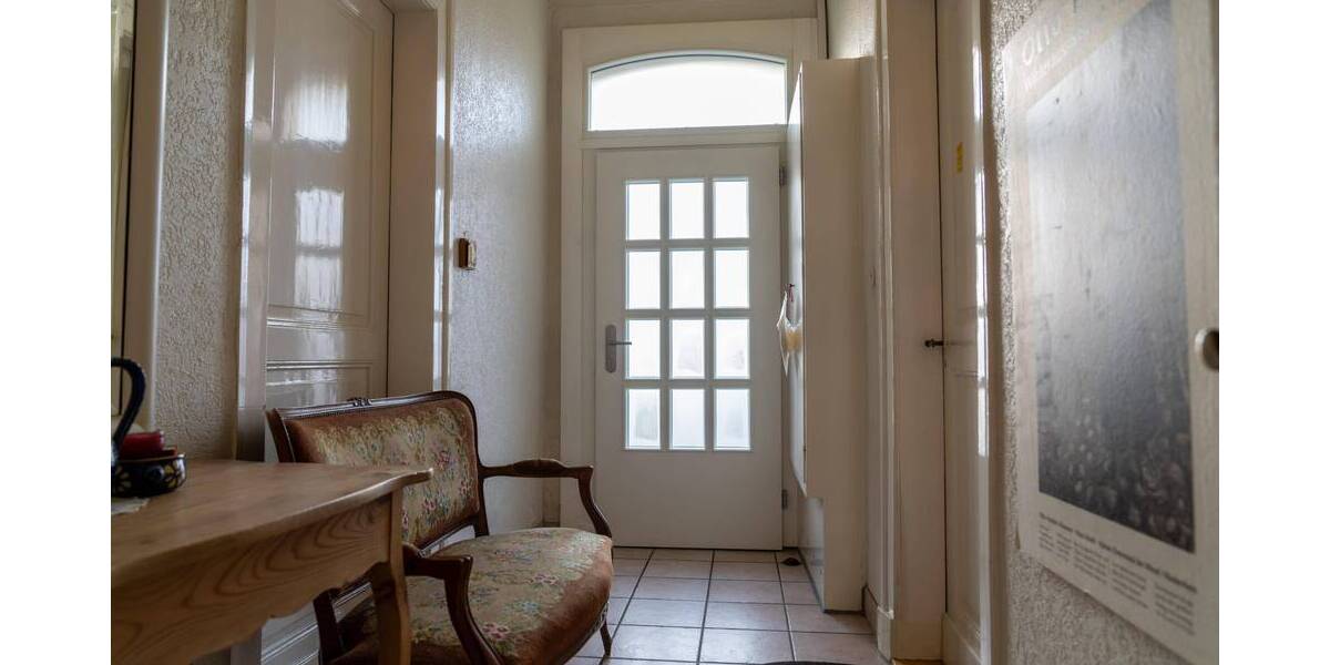 Doppelhaushälfte Krefeld Fischeln - 7 Zimmer, 187 m&sup2;, 380.000&euro; | Angebot:25693371