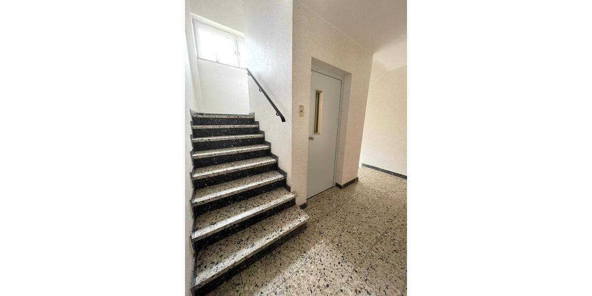 Etagenwohnung Duisburg Hochheide - 3.5 Zimmer, 70 m&sup2;, 169.000&euro; | Angebot:25498383