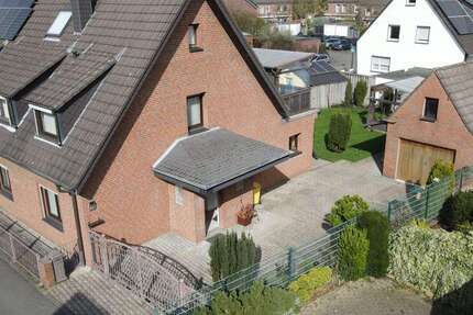 Haus Düsseldorf Stadtbezirk 8 - 5 Zimmer, 140 m&sup2;, 749.000&euro; | Angebot:25811113