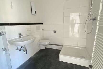 Wohnung Mönchengladbach Gladbach - 3 Zimmer, 70 m&sup2;, 660&euro; | Angebot:27354271