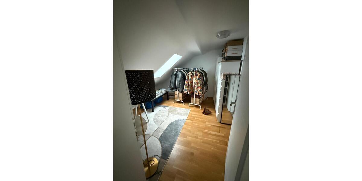 Dachgeschoßwohnung Mönchengladbach Nord - 2 Zimmer, 49 m&sup2;, 520&euro; | Angebot:24473985