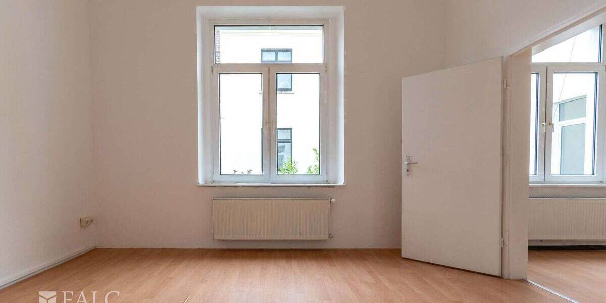 Mehrfamilienhaus, Wohnhaus Krefeld Stadtmitte - 1 Zimmer, 370 m&sup2;, 799.999&euro; | Angebot:26081937
