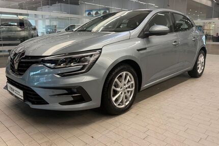 Renault Megane 50.222 km 14.990 &euro; Oberhausen (am CentrO) 46047