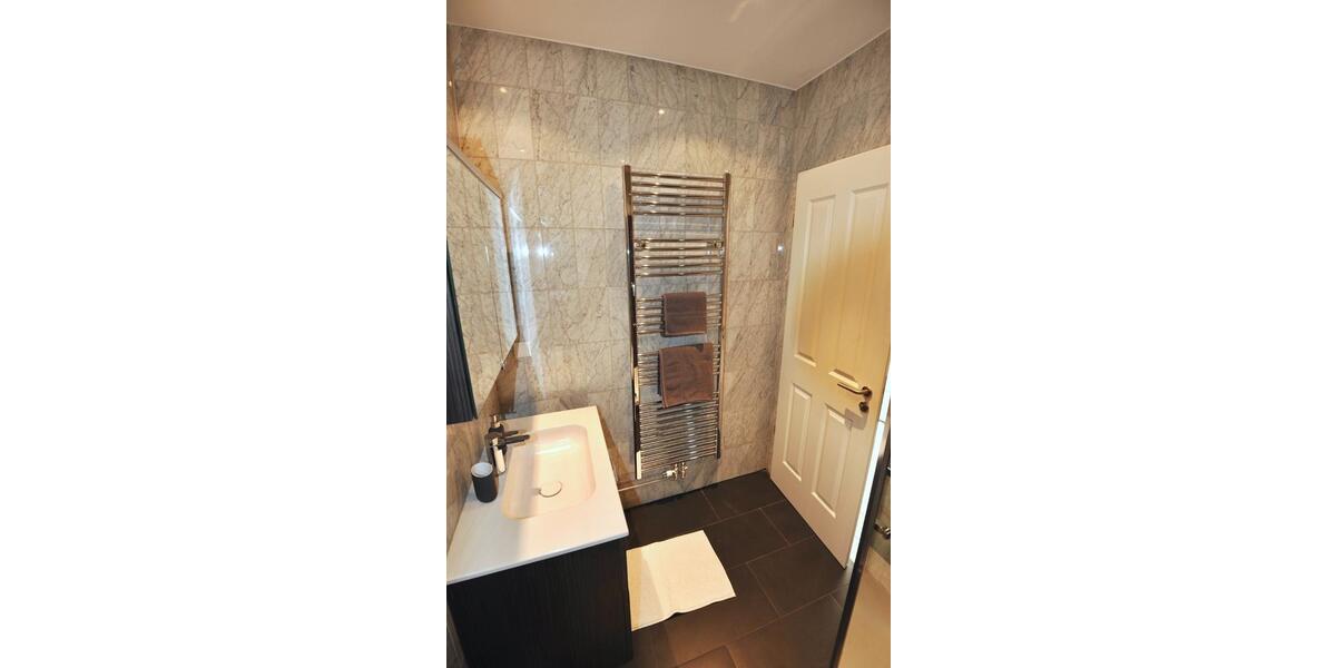 Etagenwohnung Düsseldorf Flingern Süd - 1 Zimmer, 42 m&sup2;, 1.550&euro; | Angebot:26533976