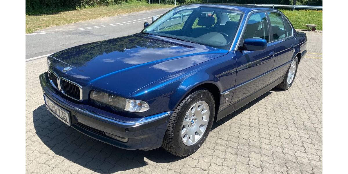 BMW 735 261.652 km 8.350 &euro; Rommerskirchen 41569