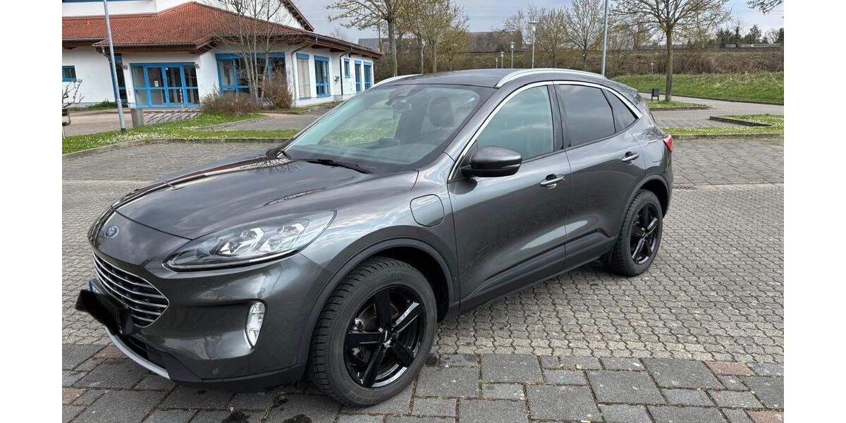 Ford Kuga 68.500 km 20.100 &euro; Kaarst 41564