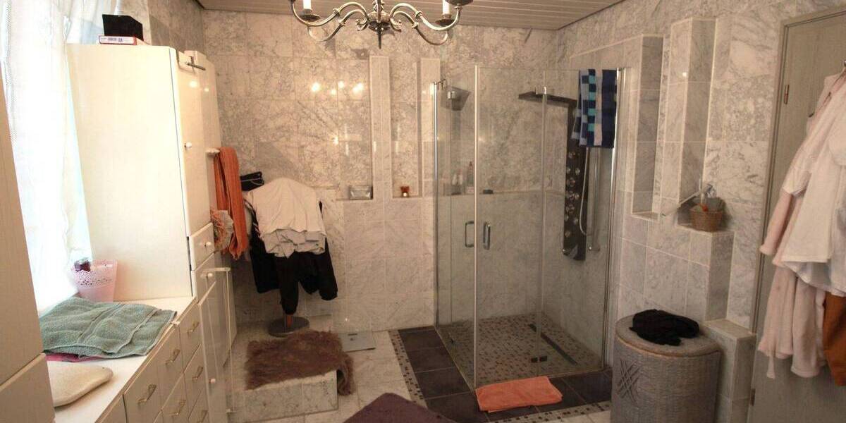 Einfamilienhaus Düsseldorf Hubbelrath - 7 Zimmer, 237 m&sup2;, 870.000&euro; | Angebot:25665188