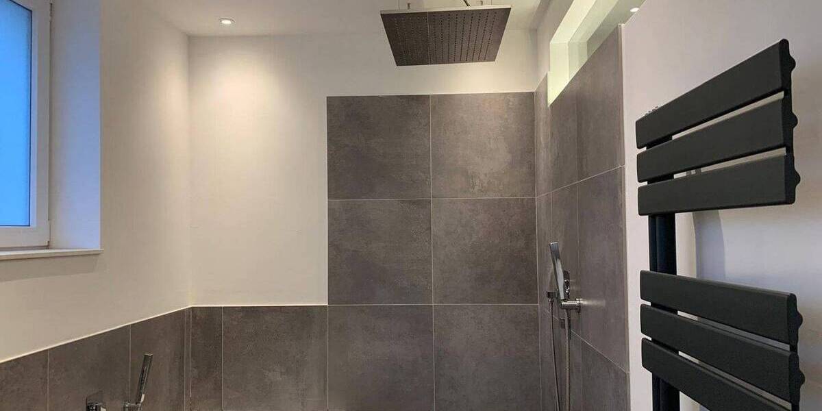 Mehrfamilienhaus, Wohnhaus Düsseldorf Mörsenbroich - 8 Zimmer, 215 m&sup2;, 945.000&euro; | Angebot:25969725