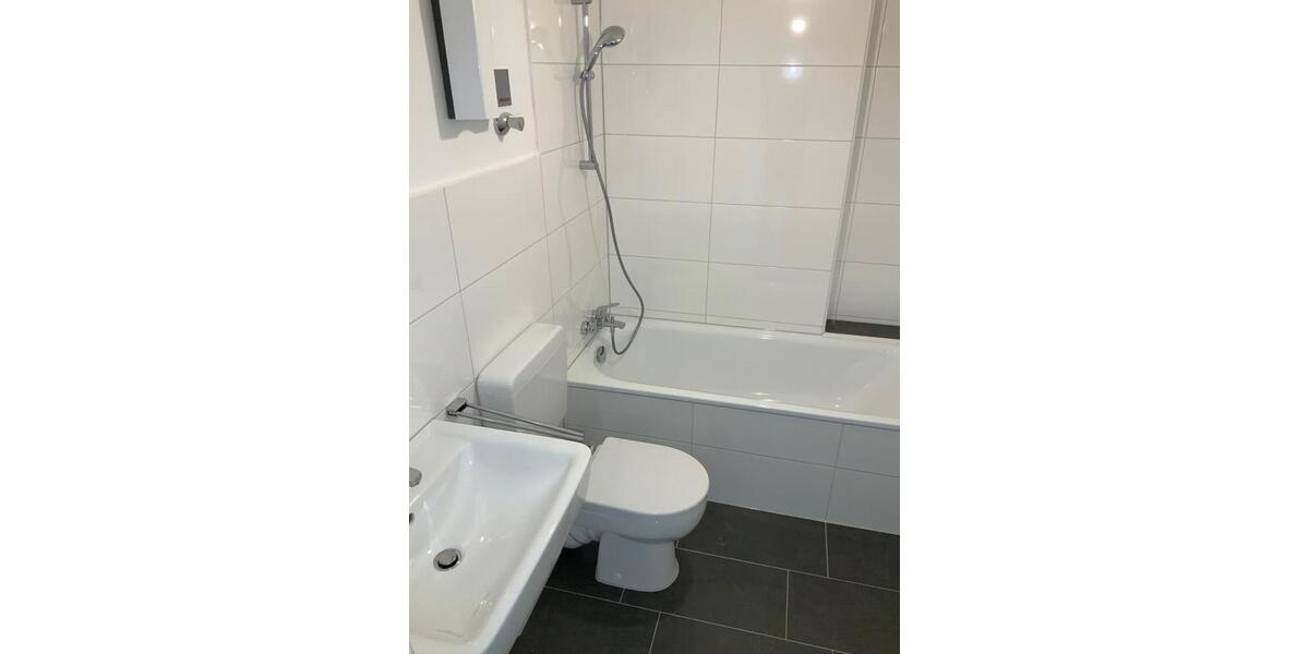 Etagenwohnung Duisburg Angerhausen - 3 Zimmer, 71 m&sup2;, 619&euro; | Angebot:17548536