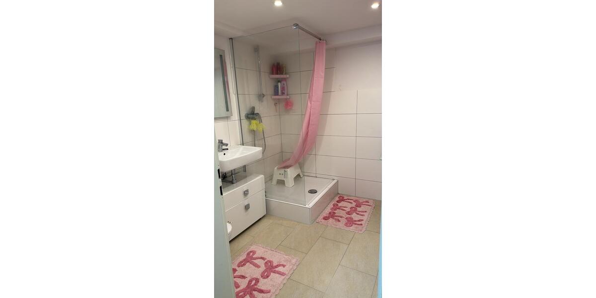 Etagenwohnung Neuss Furth-Mitte - 1 Zimmer, 36 m&sup2;, 500&euro; | Angebot:26535396