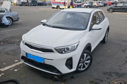 Kia Stonic 8.600 km 17.500 &euro; Krefeld 47807