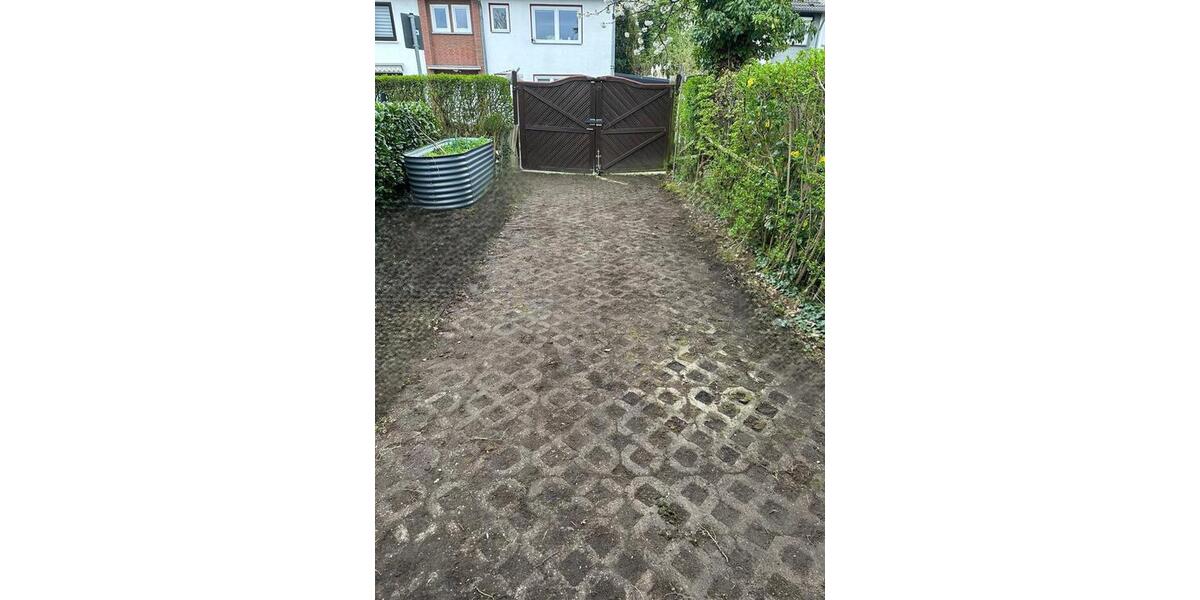 Doppelhaushälfte Düsseldorf Stadtbezirk 6 - 5 Zimmer, 150 m&sup2;, 2.350&euro; | Angebot:26051077