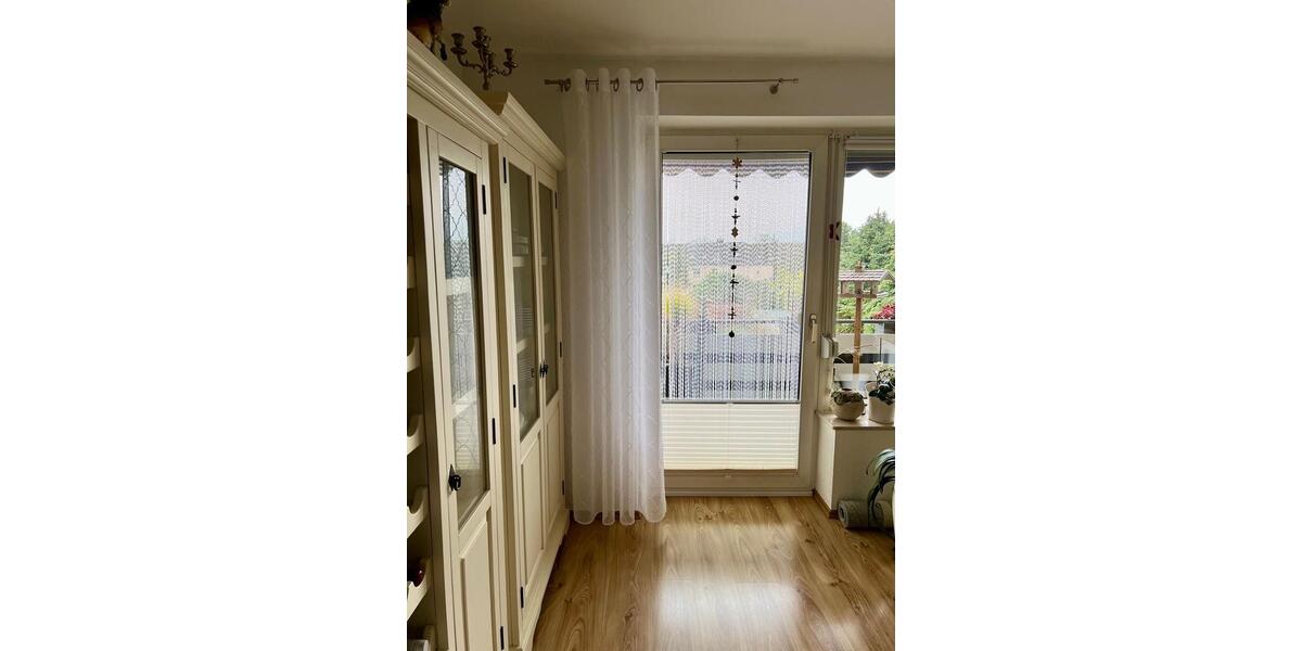 Dachgeschoßwohnung Duisburg Rheinhausen - 3 Zimmer, 71 m&sup2;, 680&euro; | Angebot:25182233