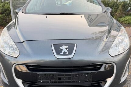 Peugeot 308 279.000 km 2.399 &euro; Oberhausen 46047