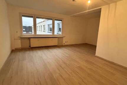Wohnung Duisburg Hamborn - 3 Zimmer, 74 m&sup2;, 800&euro; | Angebot:25047944