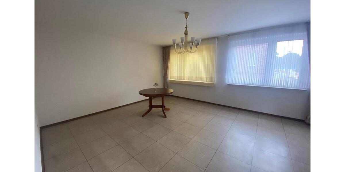 Etagenwohnung Mönchengladbach West - 2 Zimmer, 65 m&sup2;, 530&euro; | Angebot:25363955