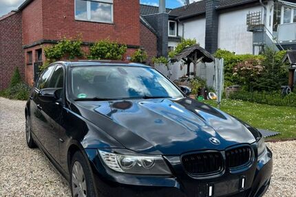 BMW 318 104.000 km 3.200 &euro; Viersen 41747