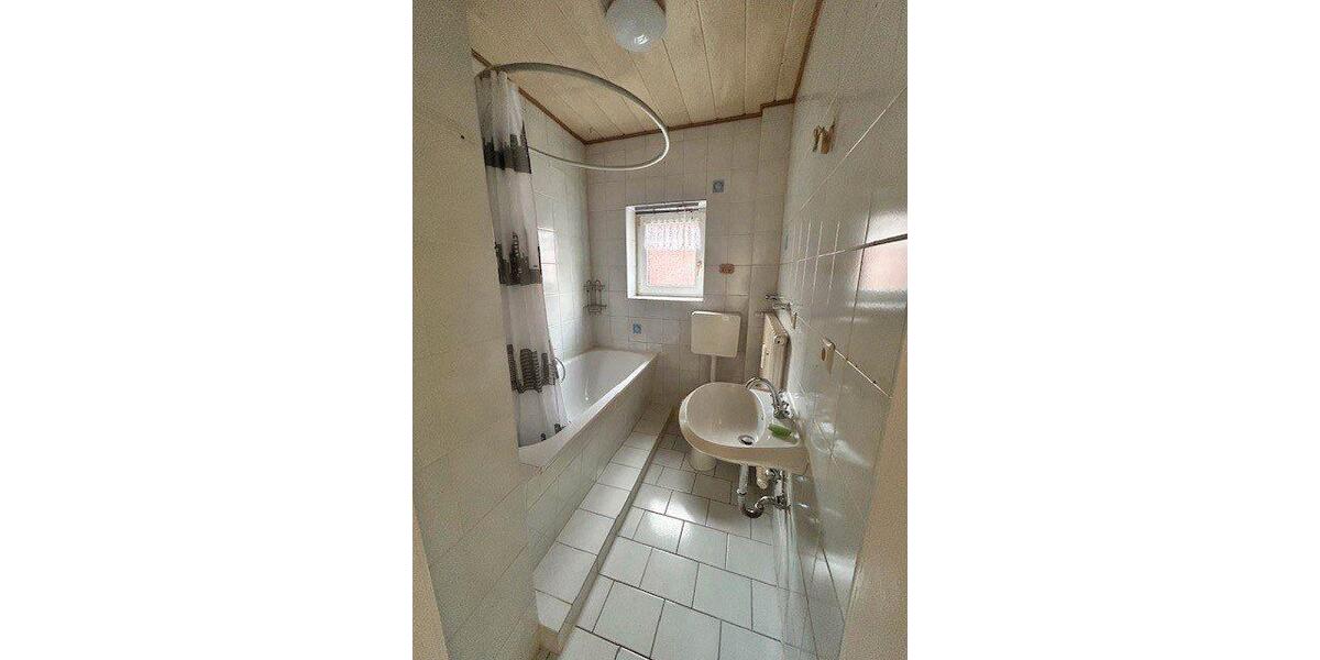 Etagenwohnung Oberhausen Biefang - 3.5 Zimmer, 85 m&sup2;, 800&euro; | Angebot:26675468