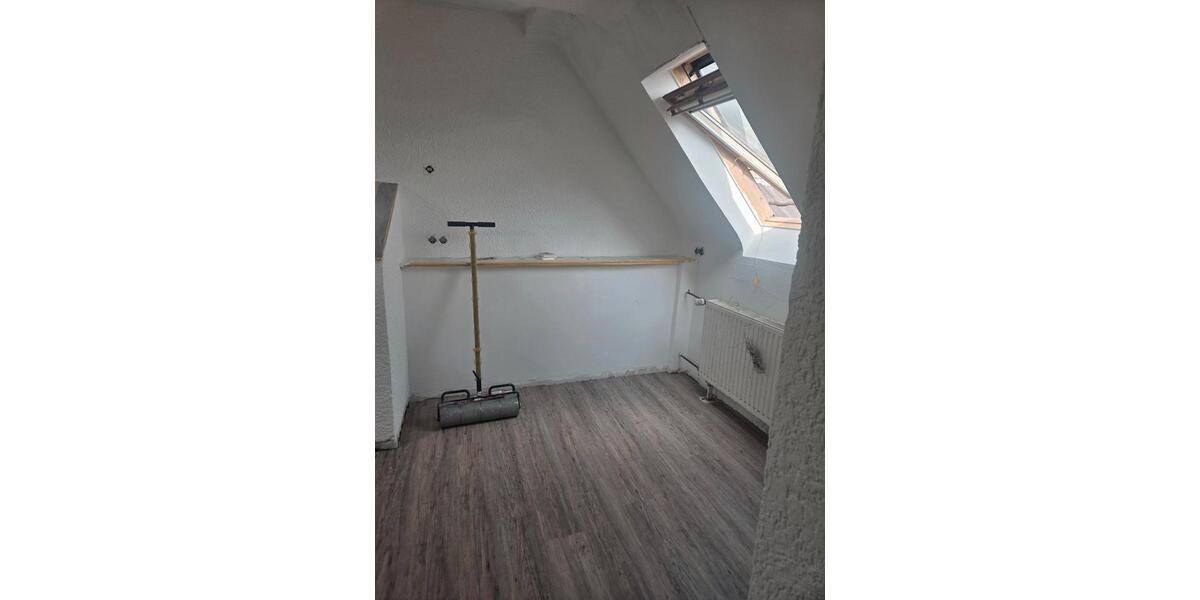 Dachgeschoßwohnung Neuss Augustinusviertel - 5 Zimmer, 100 m&sup2;, 1.150&euro; | Angebot:26231135